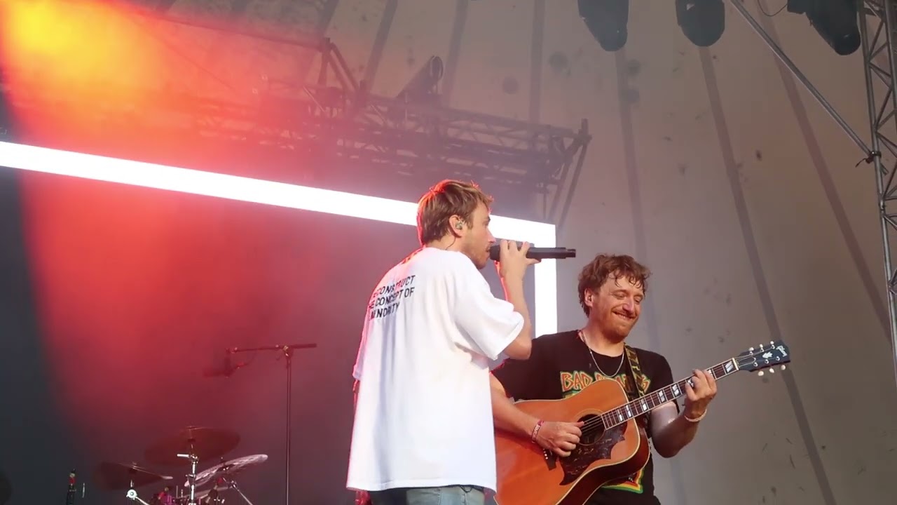 Clueso - Fanpost (live @ Peißnitzinsel Halle/Saale)