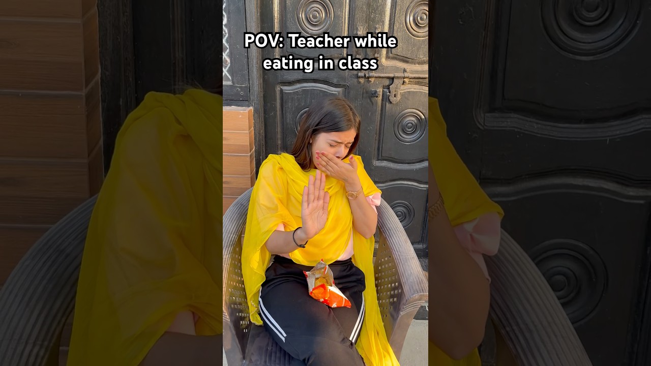 Teacher while eating in class 😂 #comedy #funny #schoollife #school