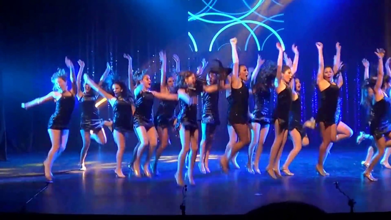 JAZZ JUVENIL - GALA ACADEMIA HUGO URRUTIA