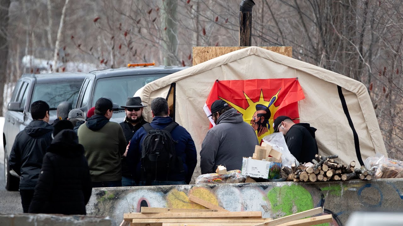 Kahnawake reacts to CP's injunction to remove blockade