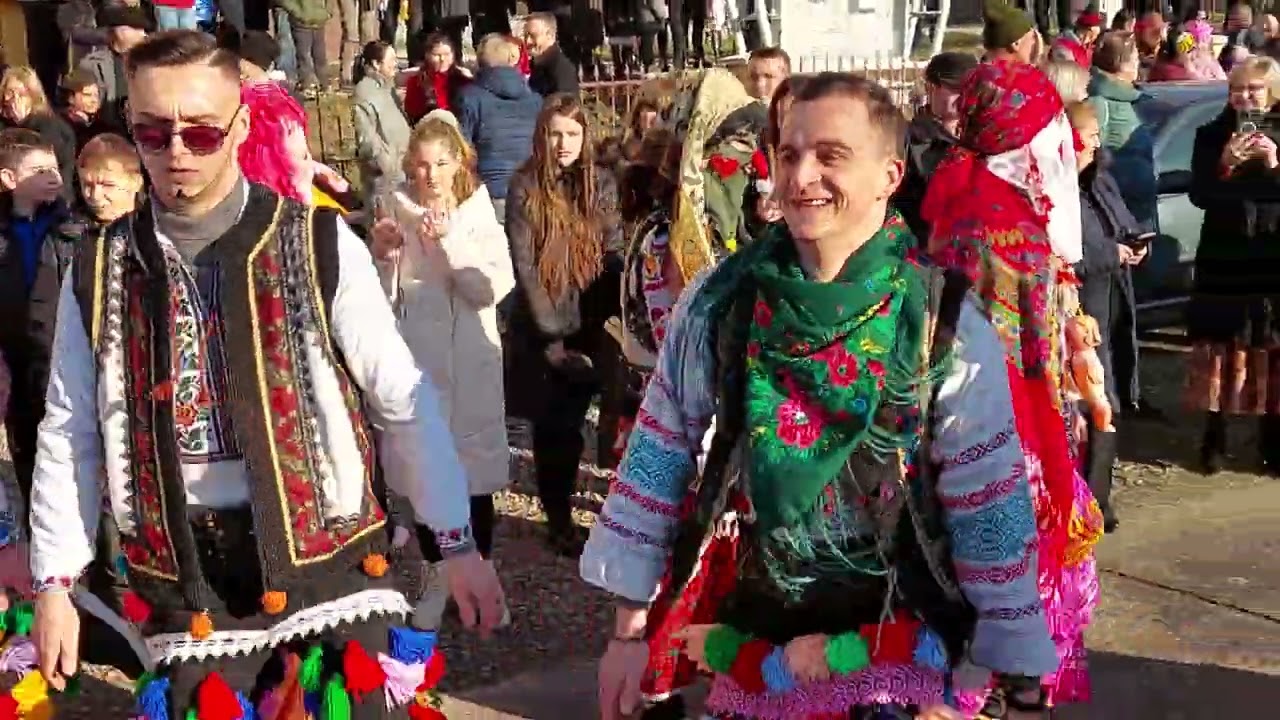 Căldărarii de la Rotunda în ajun de Anul Nou la Dolhestii Mari 31.12.2023