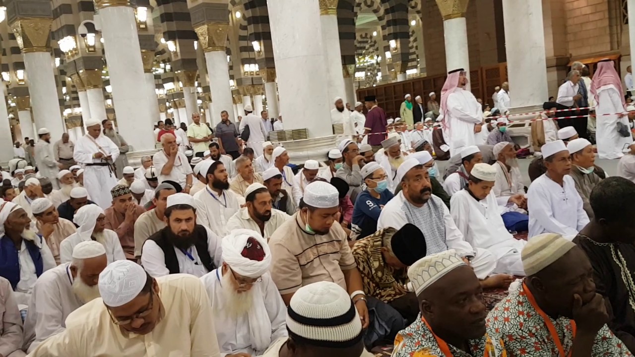 المؤذن مهدي بري يحلق ويتبحر في سماء الإبداع في أذان الفجر من داخل المسجد النبوي 18 ذو القعدة 1438