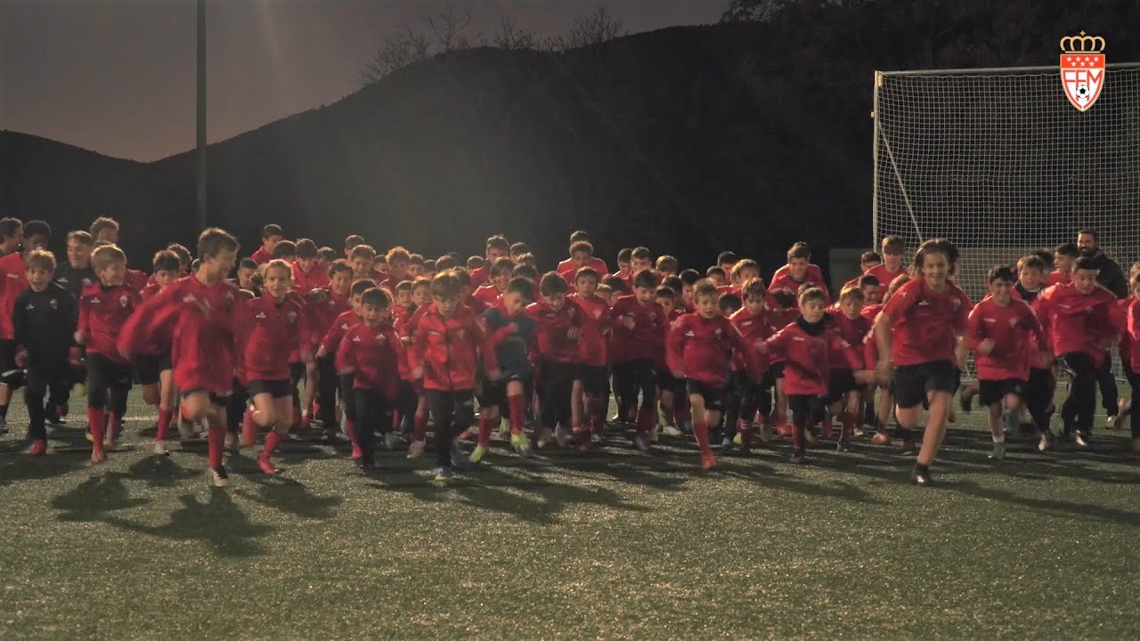 ESCUELA DE FÚTBOL - UD SAN LORENZO -  Emitido en 'Fútbol Madrid' (10 diciembre 2022)