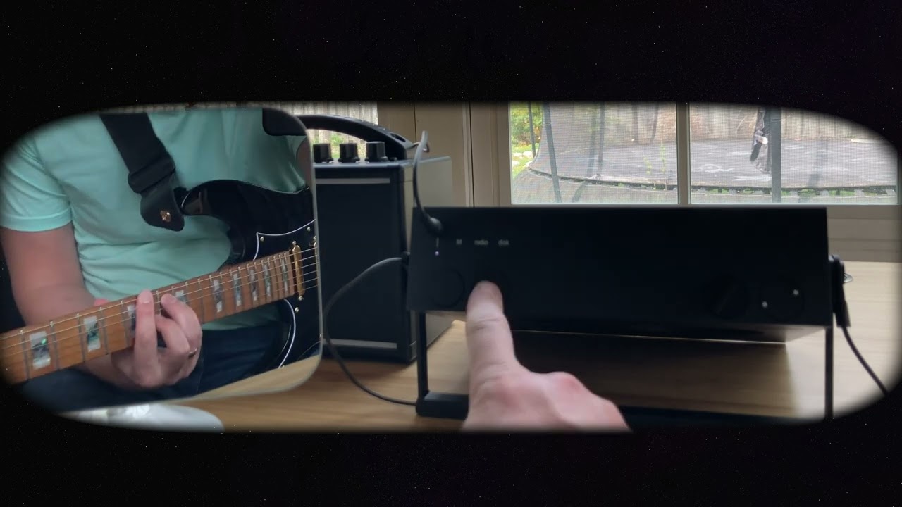 Using the Teenage Engineering OB-4 as a guitar amp, sort of.. & guitar in ambient mode - part 1