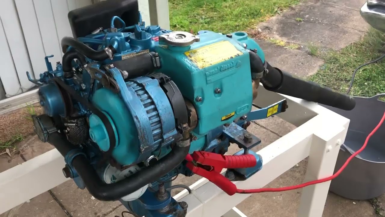 Nanni diesel 2.45HE (Kubota Z482) start up and running on a frame.