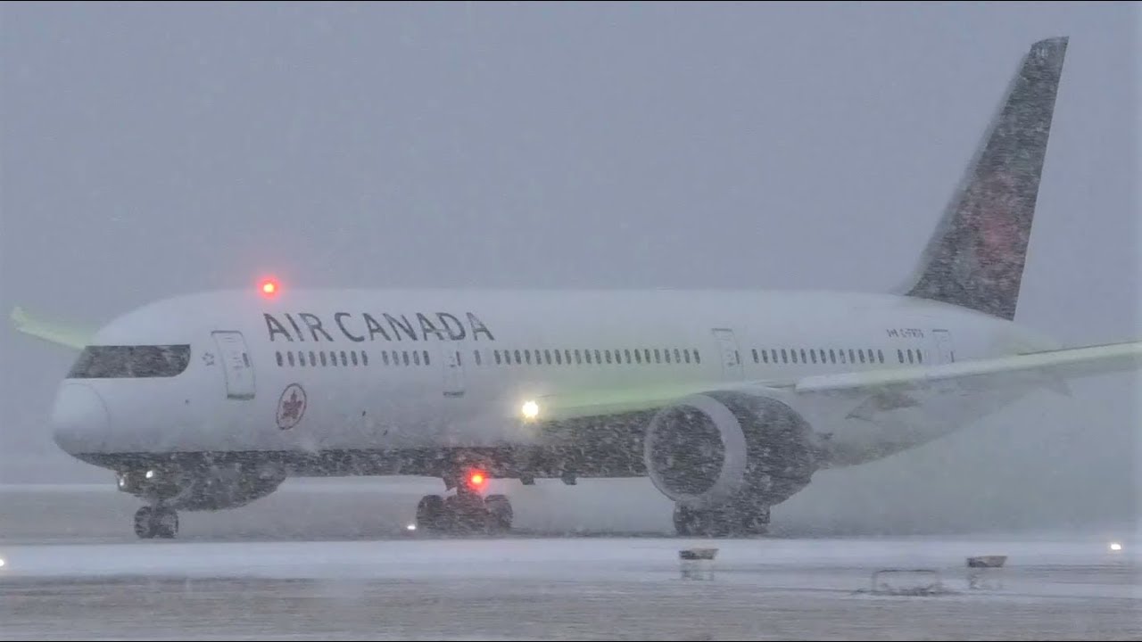 Plane Spotting in HEAVY Snow Storm at Vancouver YVR