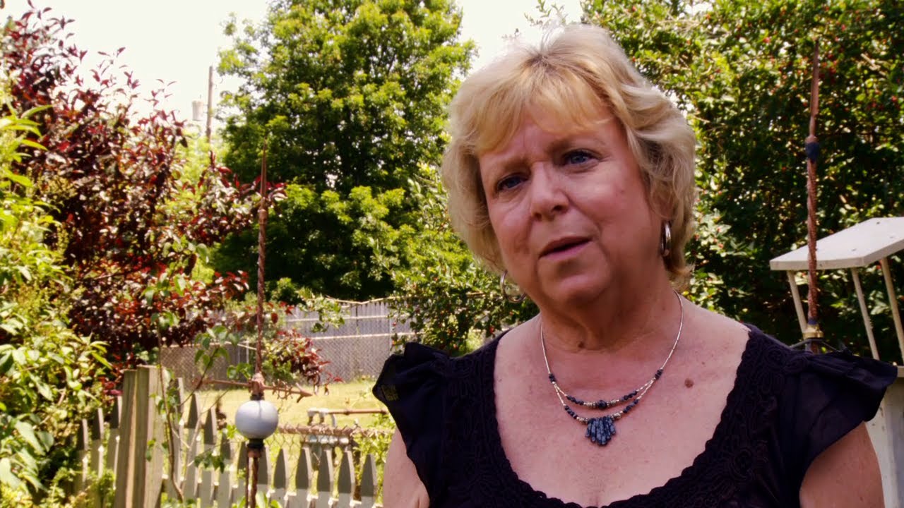 Ohio Residents React to Mitt Romney's Bus Tour