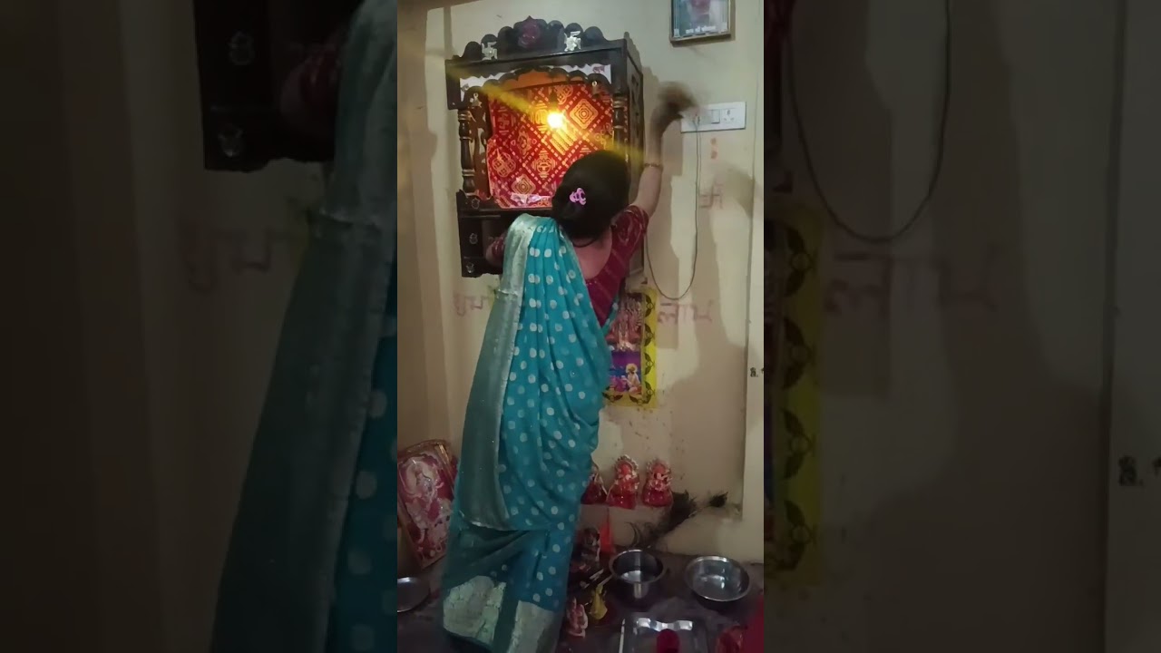 Holi mein Mandir ki Safai part 1