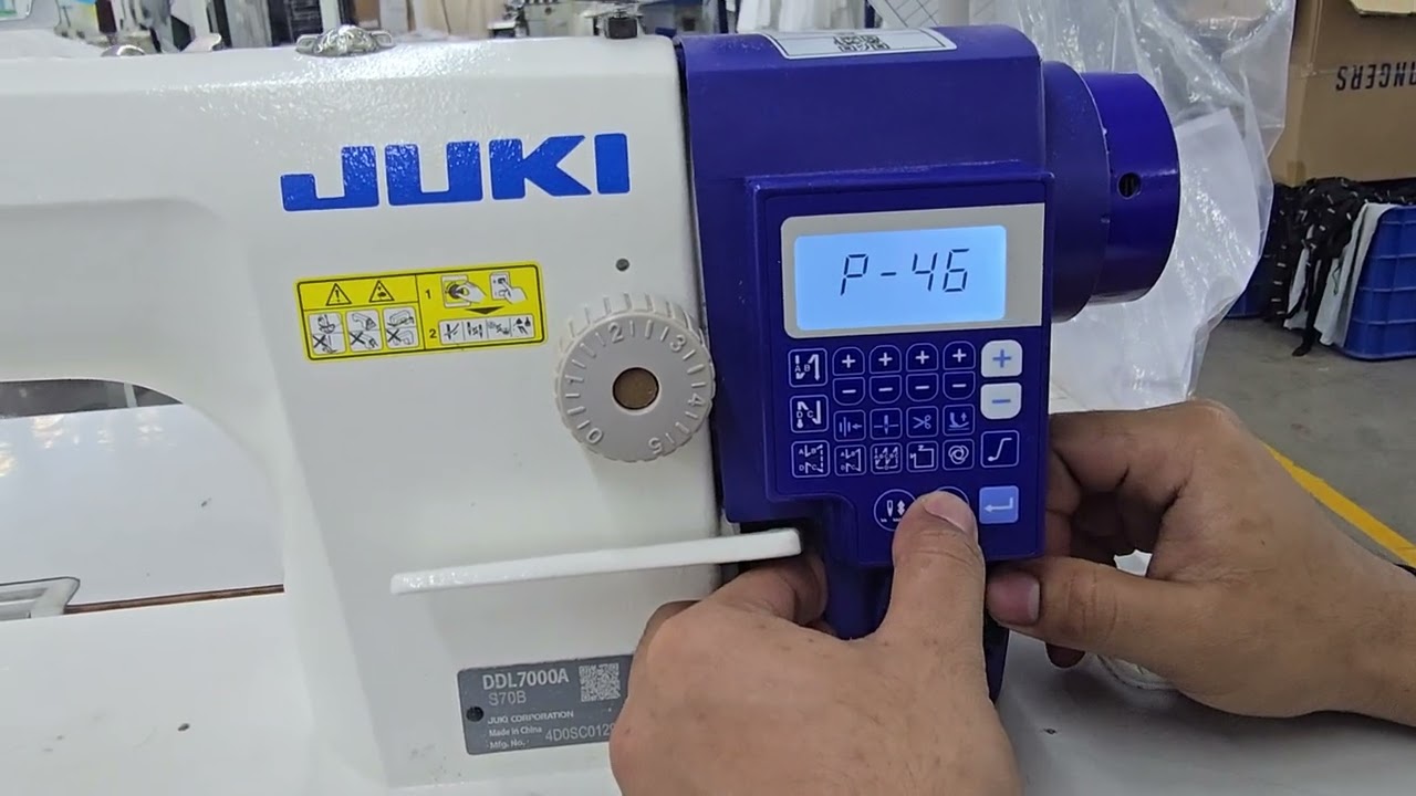 DDL7000A Juki speed lock ម៉ាសុីនម្ជុល1DDL7000A Juki ចាក់សោល្បឿន#shortvideo #shortvideo#machine 