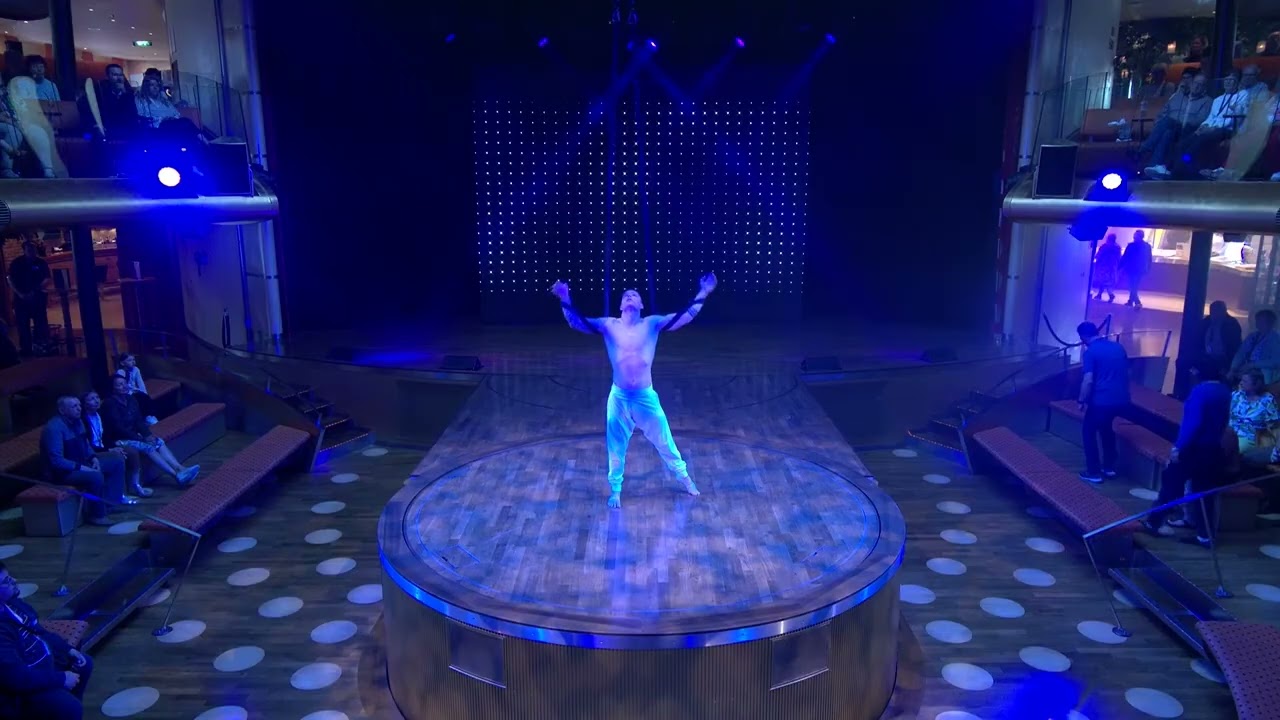 Solo Straps Act: The Grande Finale