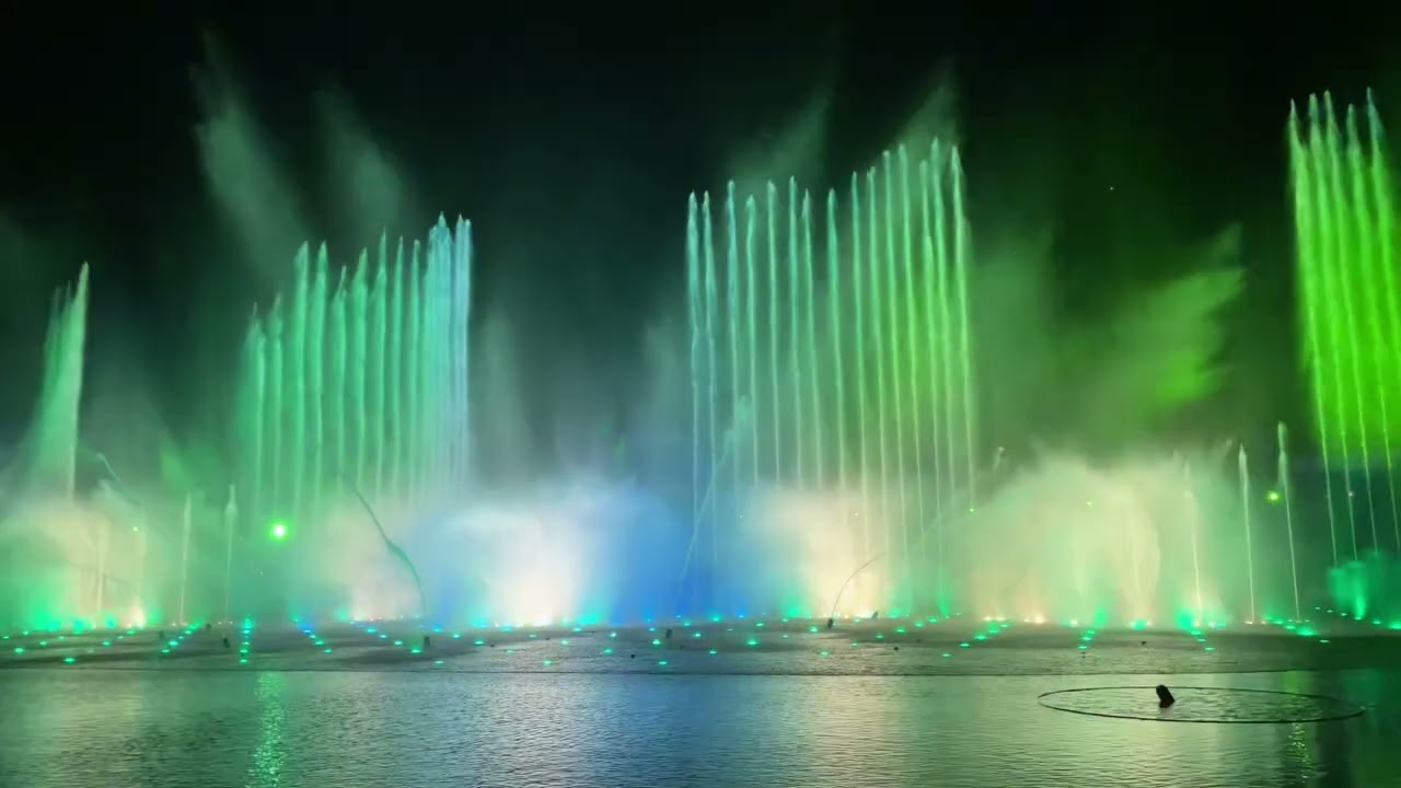 2024-11-17 - Efteling Aquanura watershow met zachte G