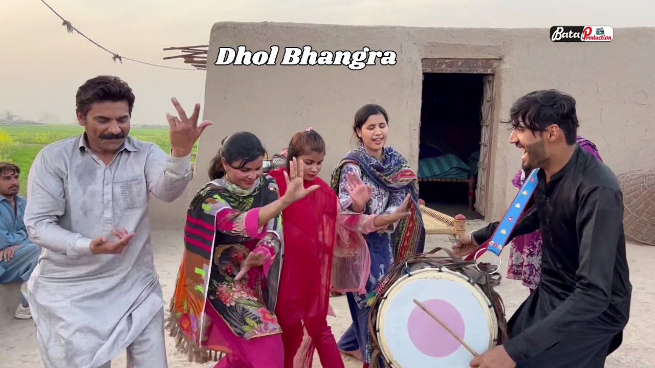 Female Dhol Bhangra Dance | Punjabi Dhol Jhumer Video 2022@ForUbata