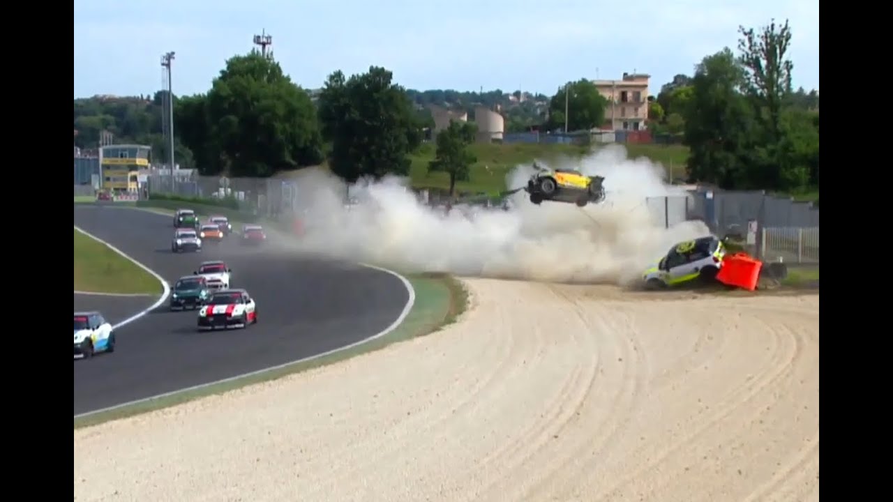 Mini Challenge Italia 2024 - Vallelunga - Massive Crash Flip