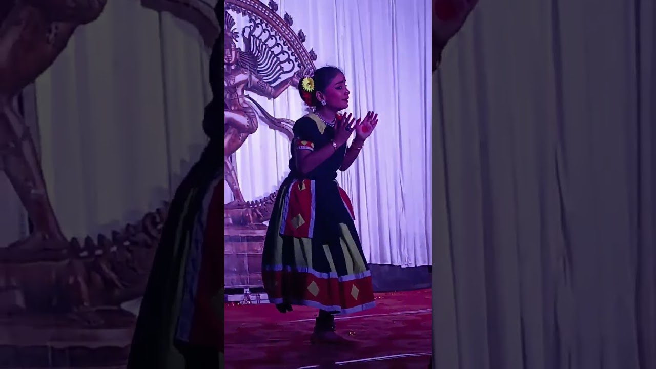 നീലിപ്പെണ്ണായി ധ്വനി വീണ്ടും... @ ആഴാട്ട് ശിവ ക്ഷേത്രം... ശിവരാത്രി മഹോത്സവം #folkdance #shivratri 