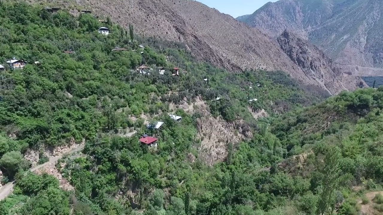 ESENYAKA KÖYÜ DRON ÇEKİMLERİ #artvin #artvinyusufeli #esenyaka #köy #köyüm #köyümüzkentimiz #doğa