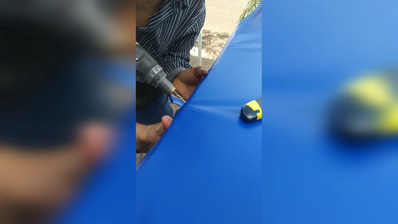 Como esticar lona em um toldo.