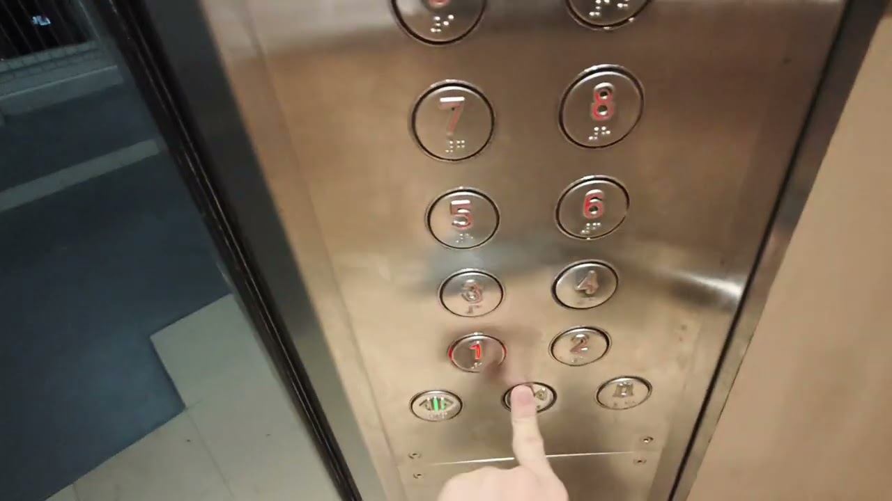 Ang mo kio ave 4 blk 610 IFE lift