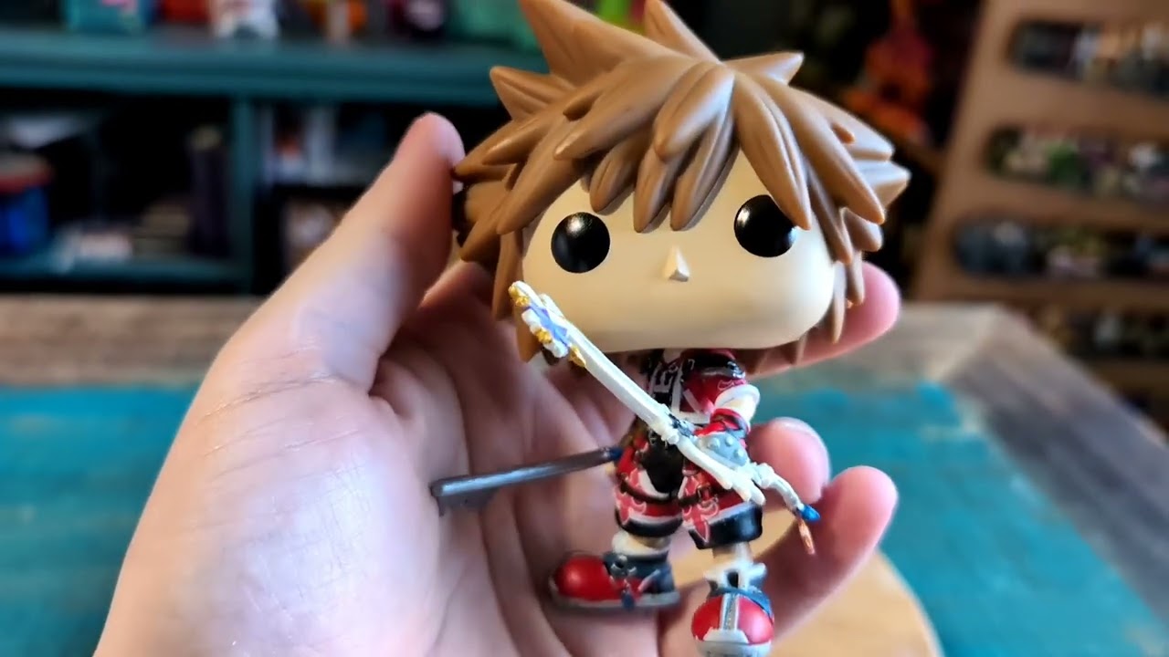 Pop! Sora Brave Form Toys R Us Exclusive Kingdom Hearts Funko Vinyl Figure Review