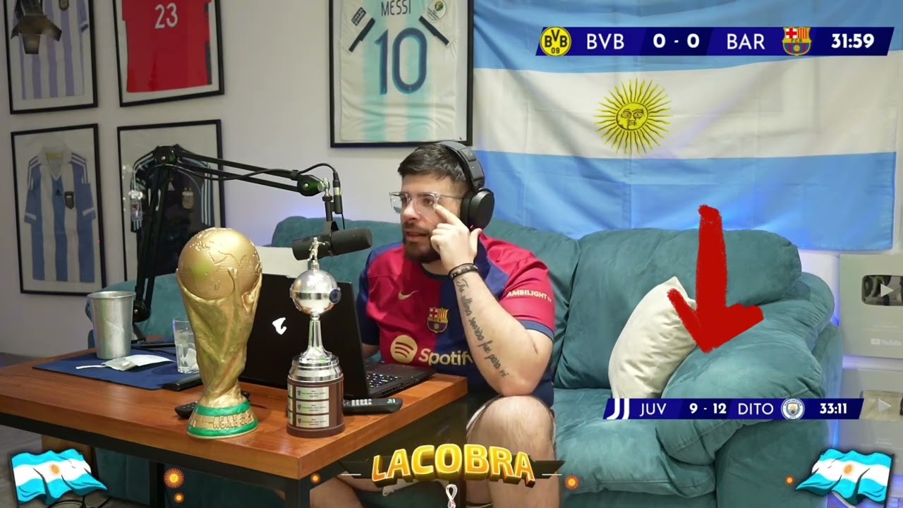 Los moderadores trollean a la cobra con la final de river vs boca #davooxeneize #lacobra