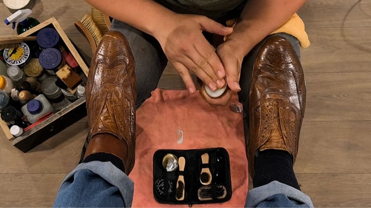 Extra shine  pure ASMR sounds shoe revive
