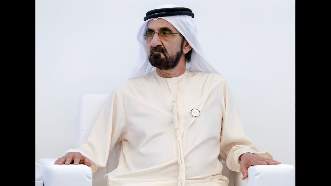 محمد بن راشد يزور مركز محمد بن راشد للفضاء ويلتقي بفريق عمل المركز