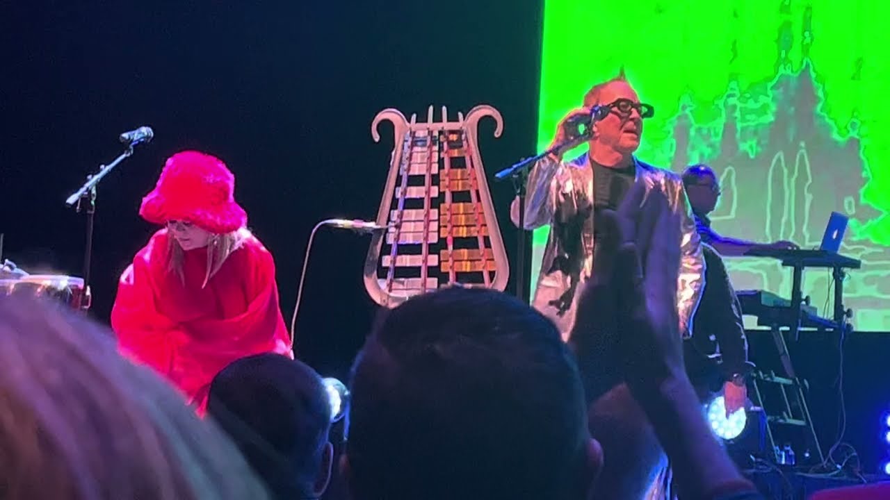 B52s - Give Me Back My Man / Private Idaho - Houston, Texas - 11-2-2025