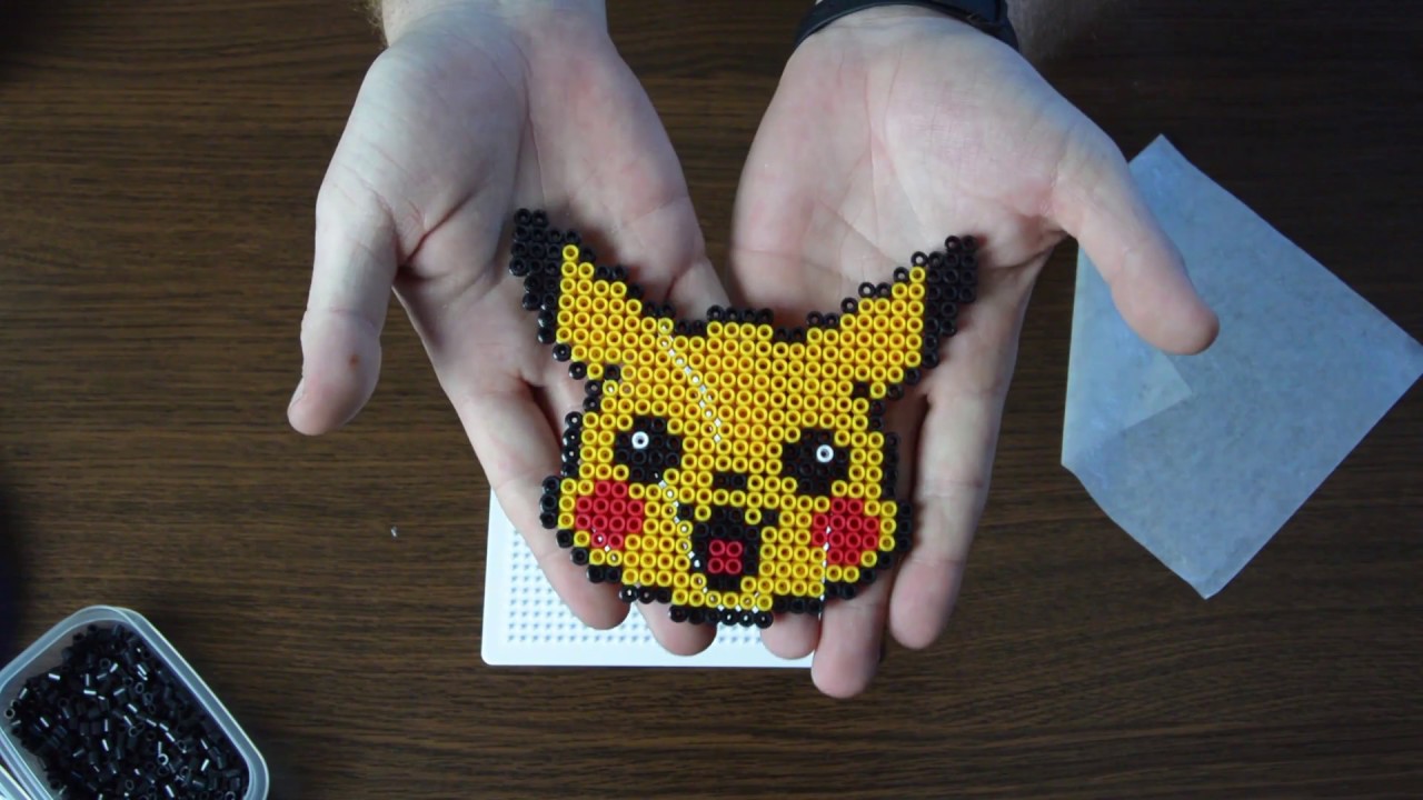 How to make Pikachu with Hama beads/ Creando a Pikachu con Hama