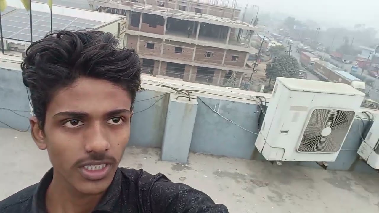 Domma vlogs in jcb showroom