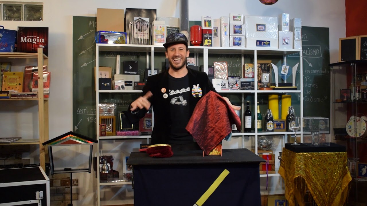 Magia infantil -  marcelino el extraterrestre  (Mago Leo Got Talent)   Tienda trucos magia