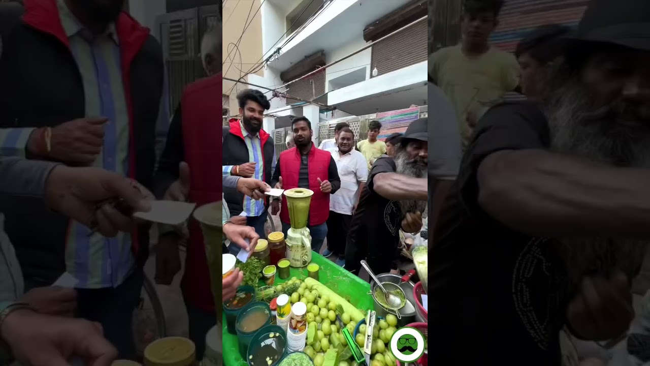 Yeh Neem Karela Juice Sab Peete Hai  | Veggie Paaji #shorts #ashortaday #streetfood