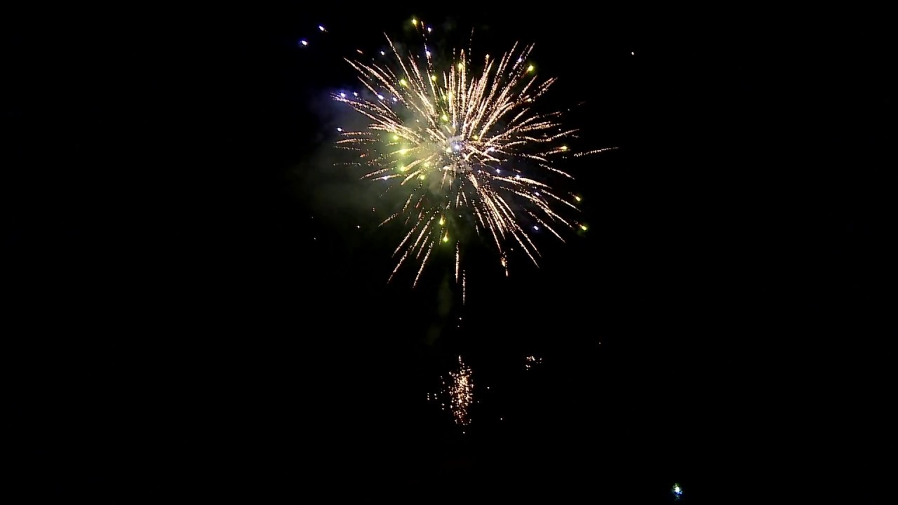 Titan (Stinger Brand Fireworks)