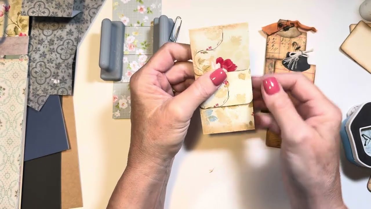 #JJ10MinuteMakes: layered paperclip tucks 3 ways; product share at the end of the makes