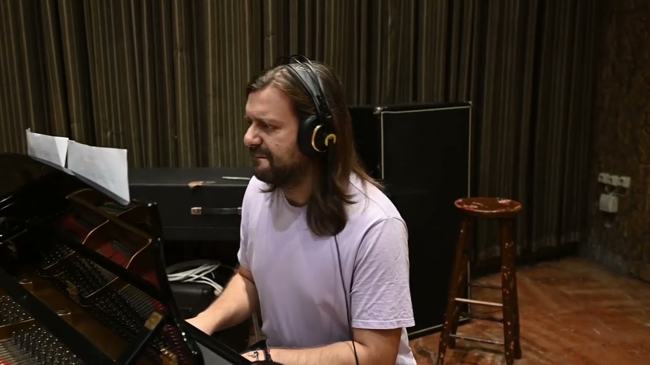 Bach in a Jar- Γιώργος Καλόμαλος