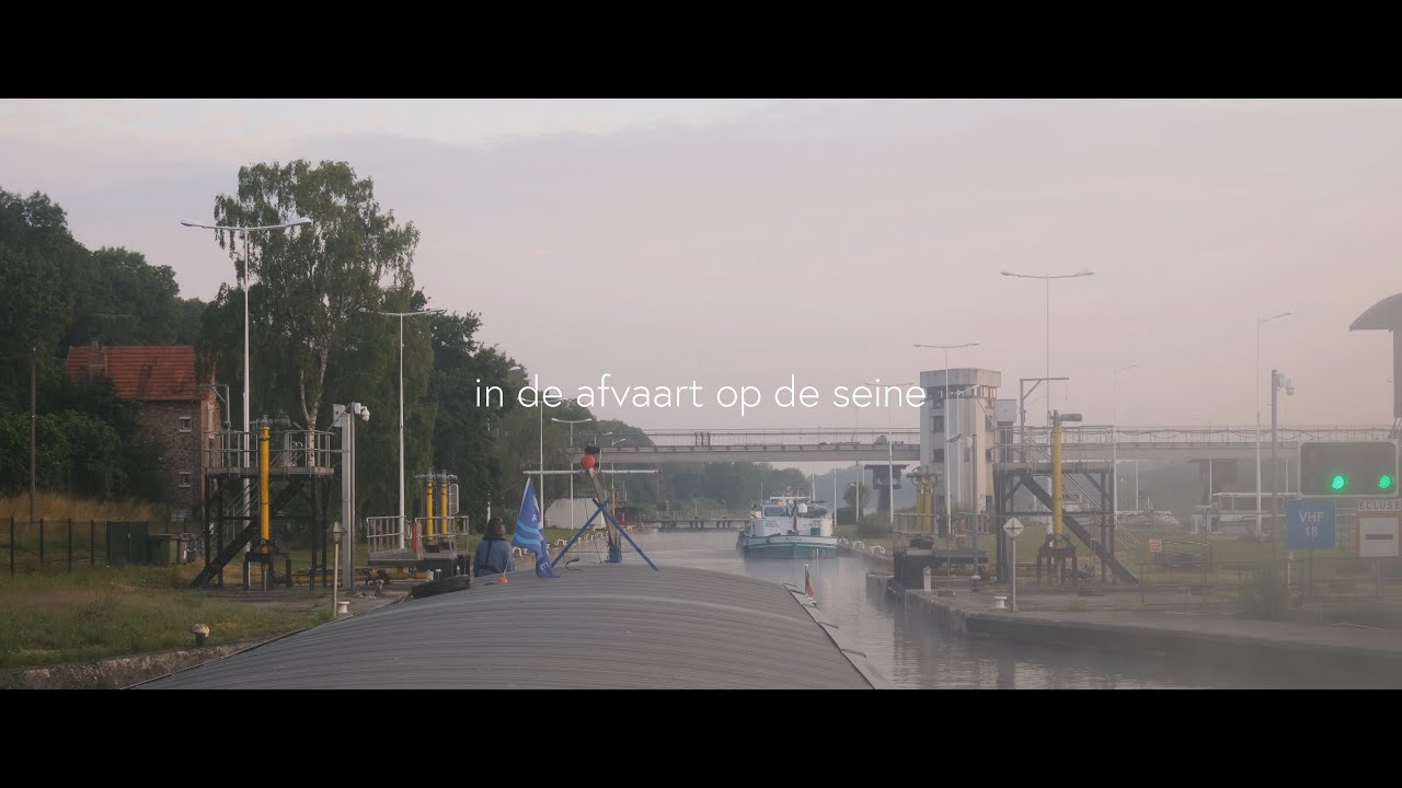 Vrijdag 25 juni 2021 - Afvarend op de Seine met wat ochtend mist
