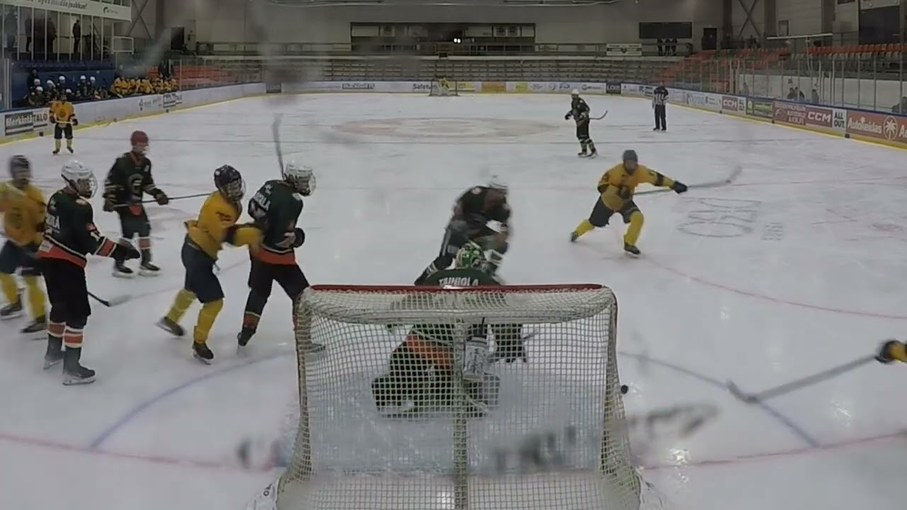 Vilppu Tainiola saves against lukko team | u18 suomi-sarja 