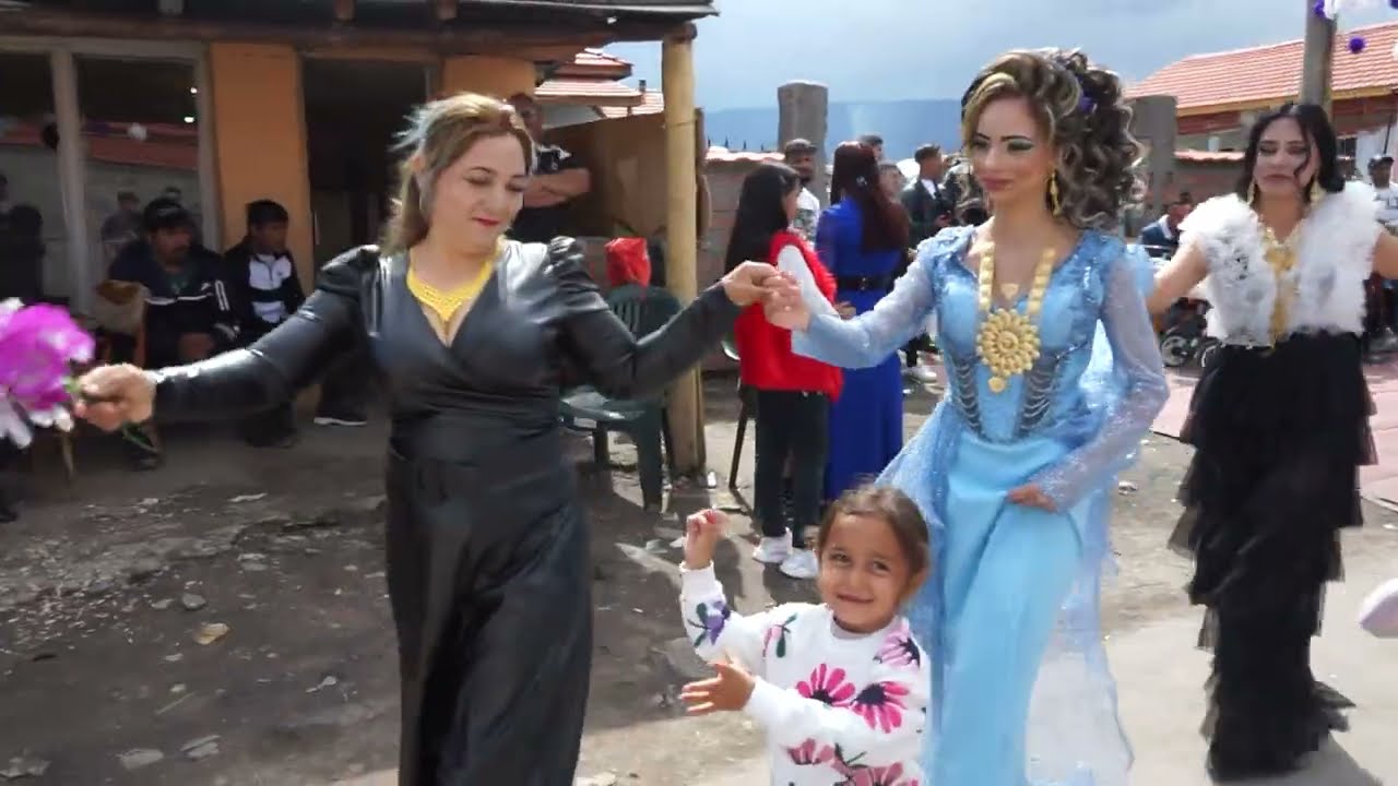 Ramo ile Ayşegul Caldirma Toreni