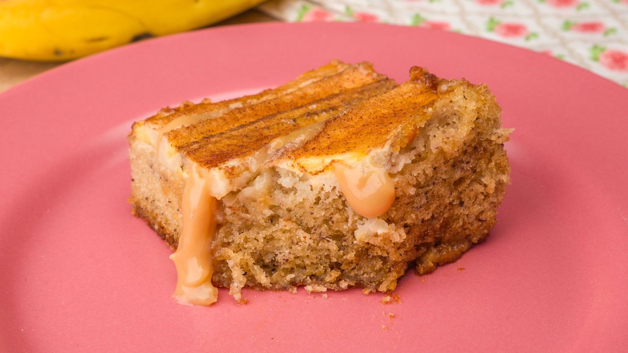 BOLO DE BANANA COM DOCE DE LEITE DE LIQUIDIFICADOR | Cook'n Enjoy 1624