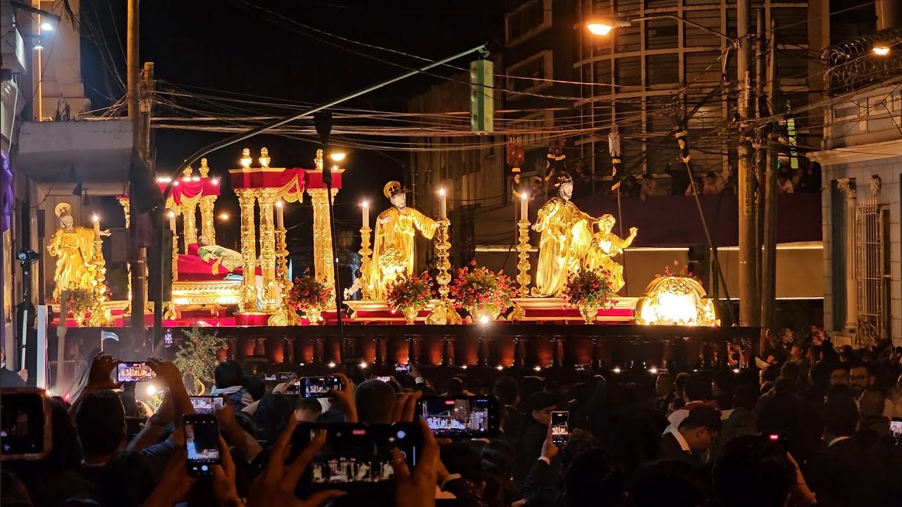Cruce, Señor Sepultado del Calvario. Viernes Santo 2025