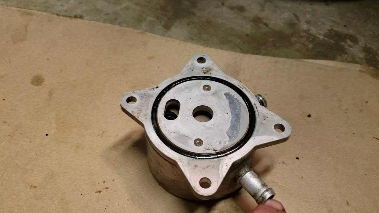 #7 2007 Suzuki GSXR 600 Milky oil situation solved!