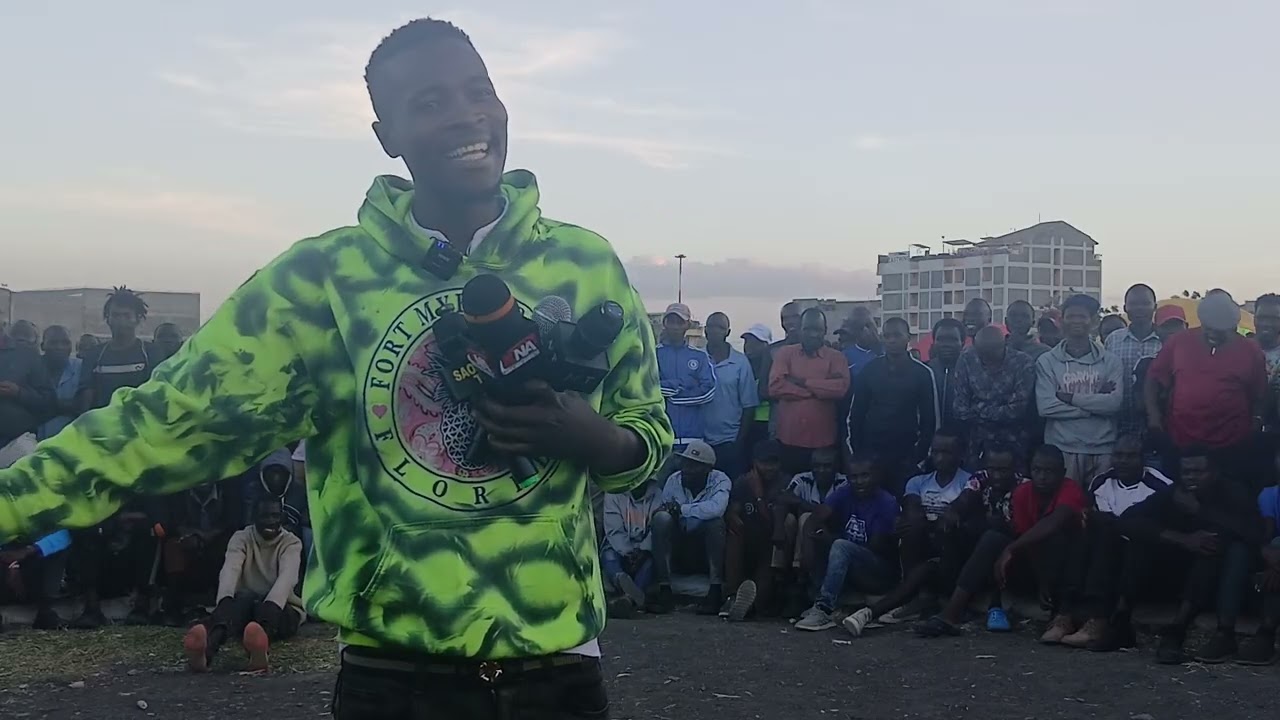 ACHENI KUITA RAILA BABA KILA SAA.KILA MTU AENDE KWA BABAYAKE YAKE.ACHENI RAILA APUMZINE KWA AMANI!!
