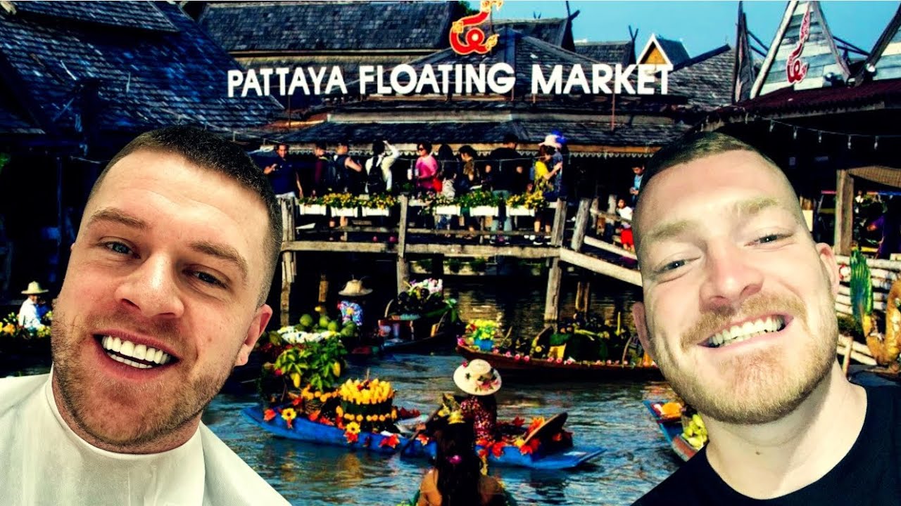 PATTAYA FLOATING MARKET WITH CALLAN BOWL