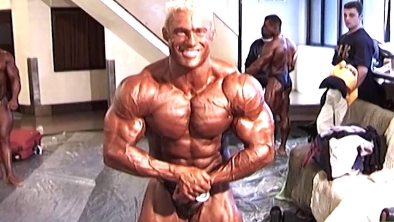Nick Jones backstage - Men 4 Winner - NABBA Worlds 2000