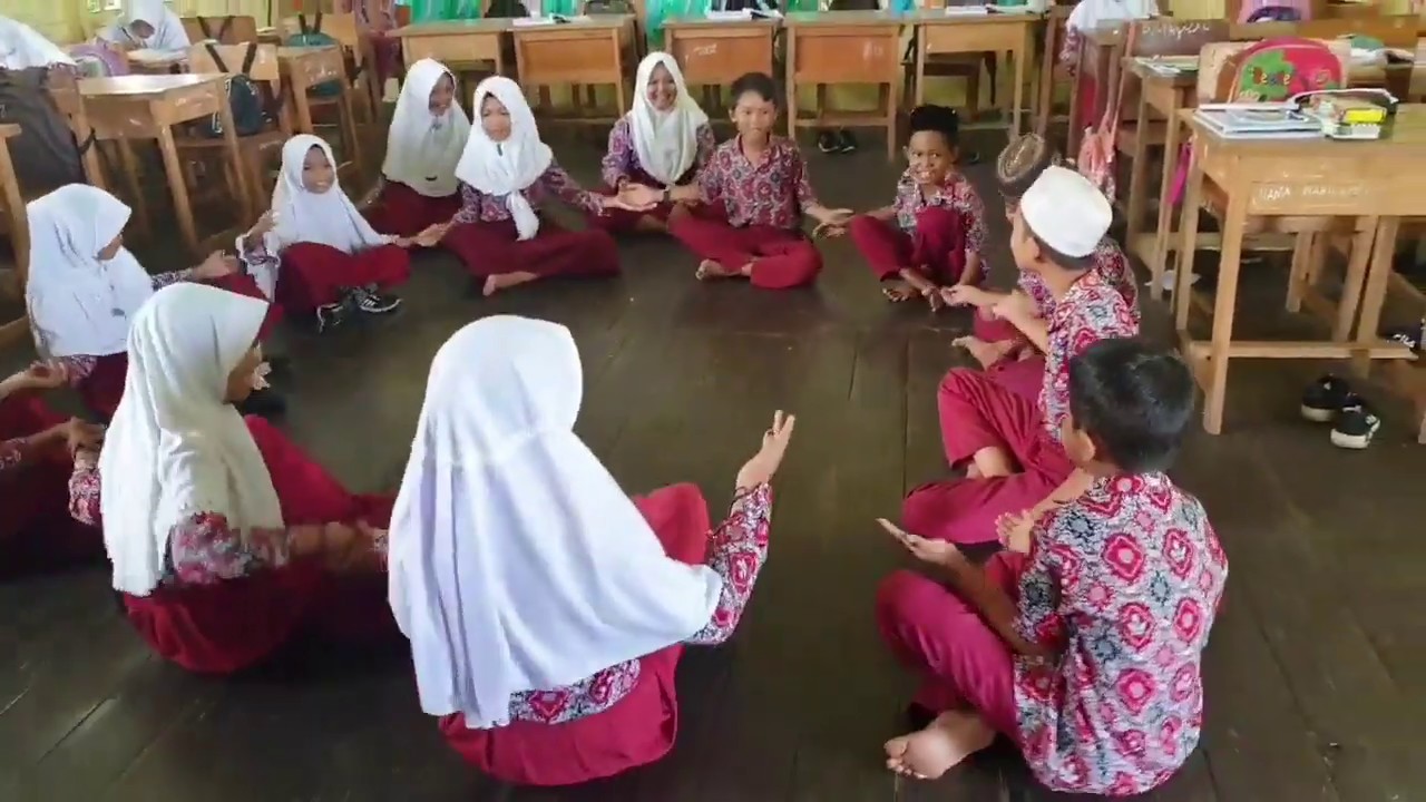 Permainan Jadul Seru! Do mikado Eska Eskado dan Sepiring Dua Piring