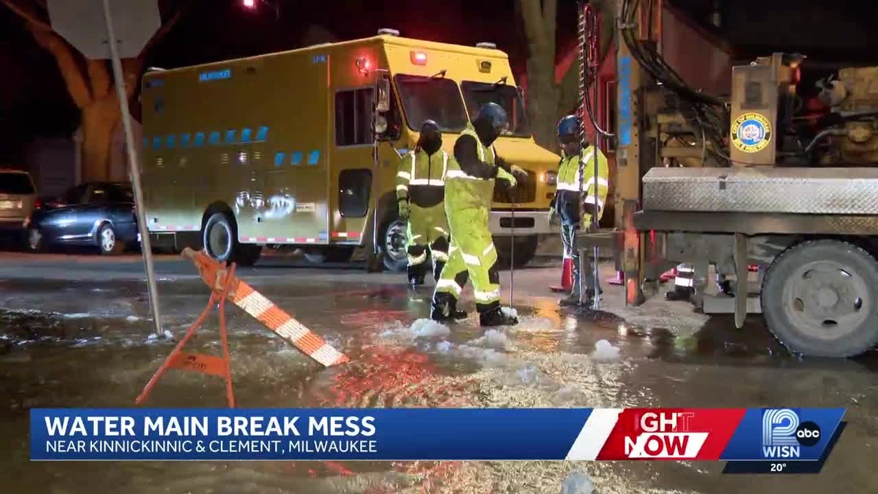 Milwaukee water main break leaves homes without water, causes mess