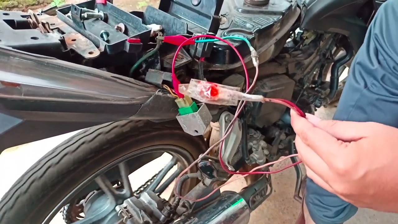 HONDA CS 1 HARUS PAKAI AKI