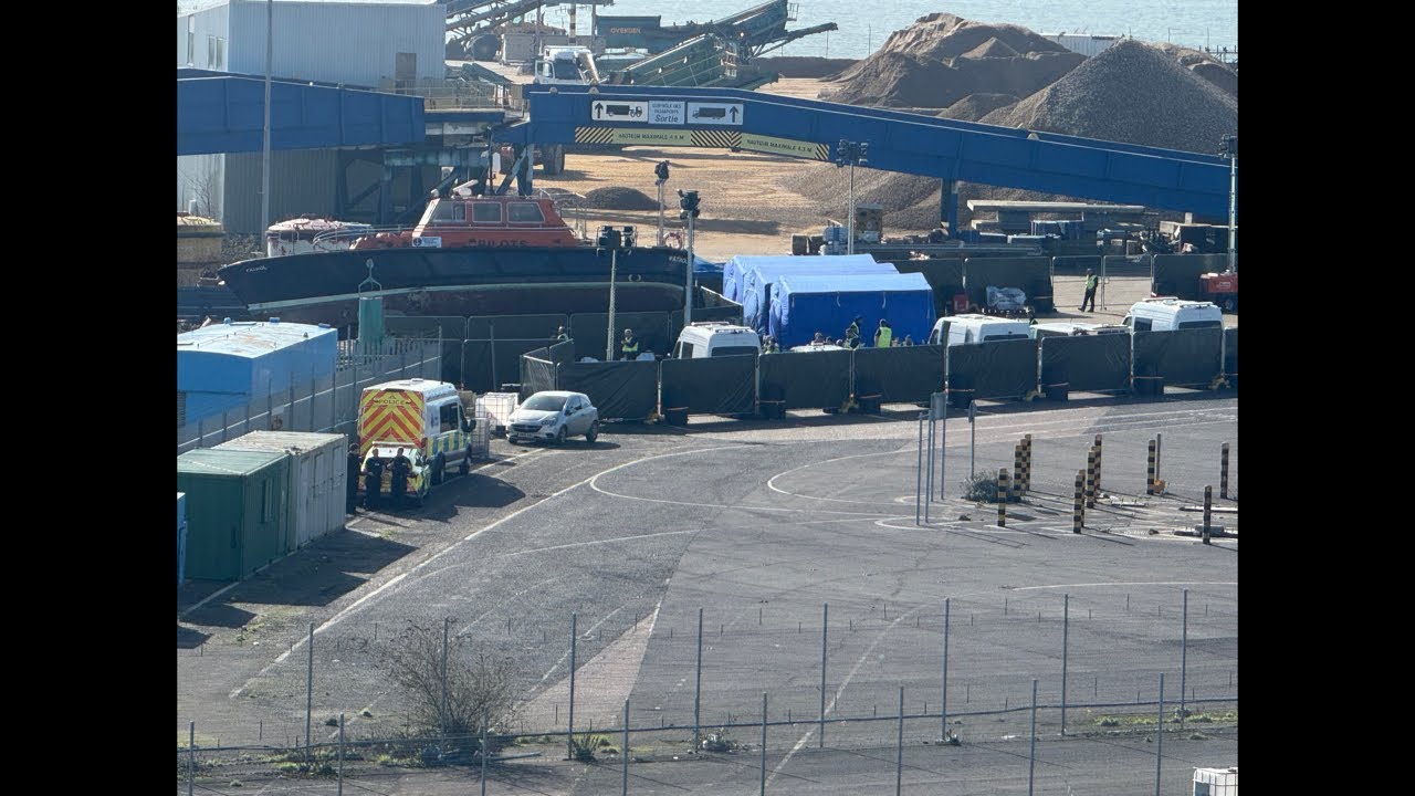 🚨Live Ramsgate migrant invasion as it happens