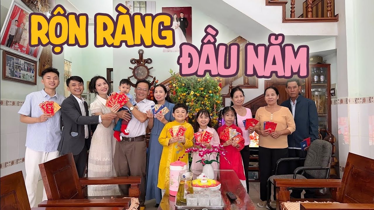 Rộn Ràng Tiếng Cười Lì Xì Đầu Năm Hai Bên Gia Đình Nội Ngoại || Vợ Chồng Bé Bỏng