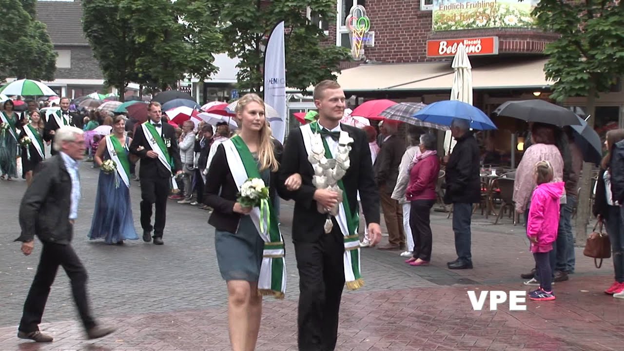 Schützenfest 2015 - Die Dorfbauern bei der Ringpolonaise