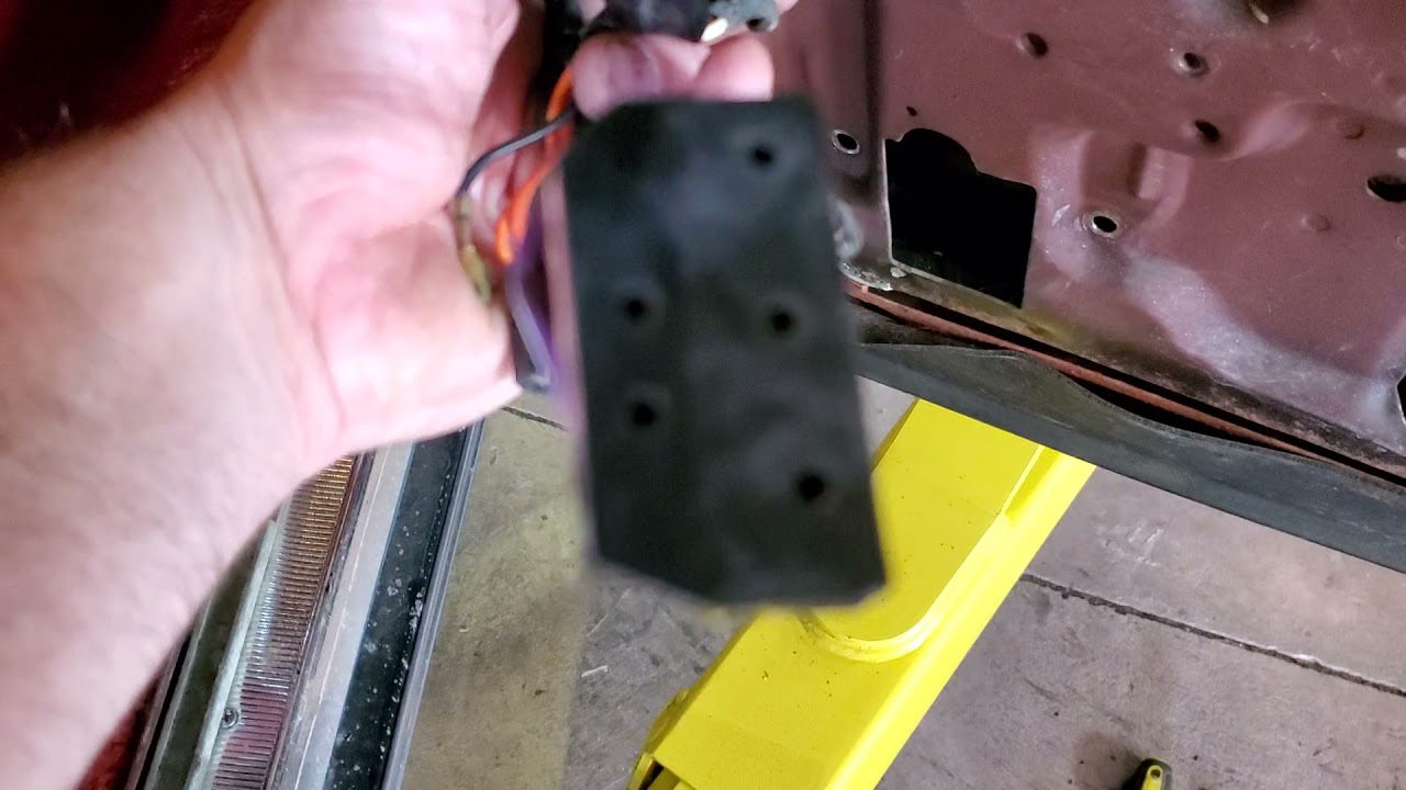 66 Cadillac Fleetwood Power Window Motor (Part 1 of 3)