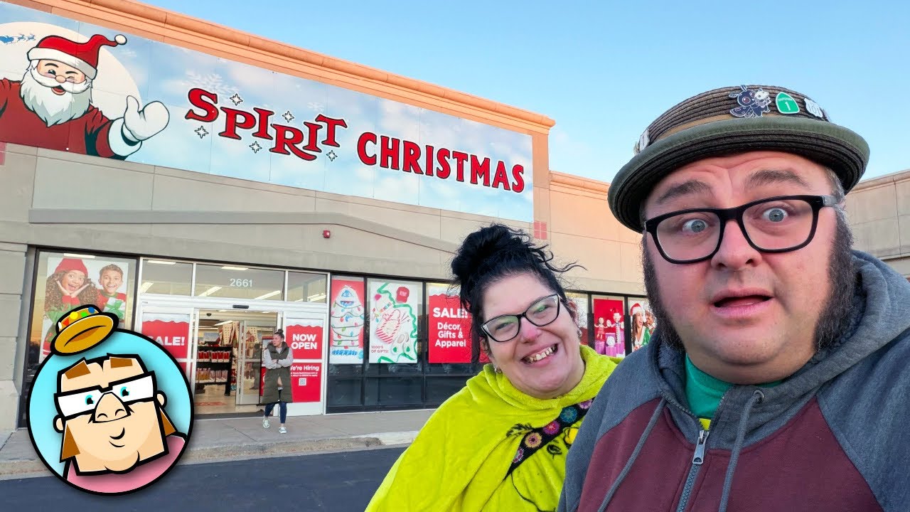 Spirit Christmas - Spirit Halloween Transforms into a Christmas Wonderland - Full Tour